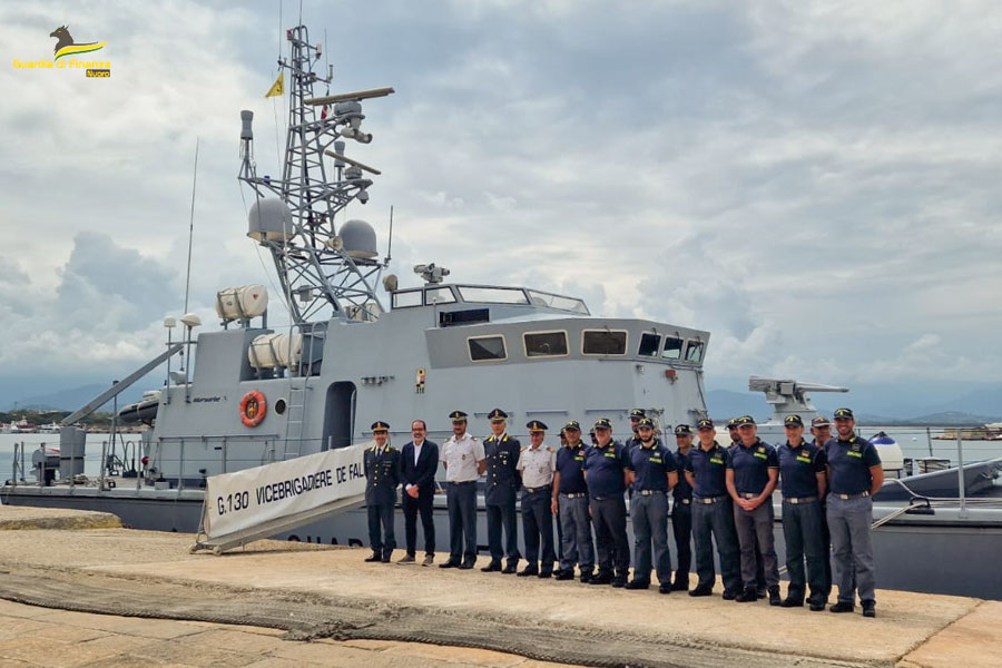 Il Prefetto di Nuoro a bordo del Guardiacoste G30 della Guardia di Finanza da Arbatax a Cala Gonone