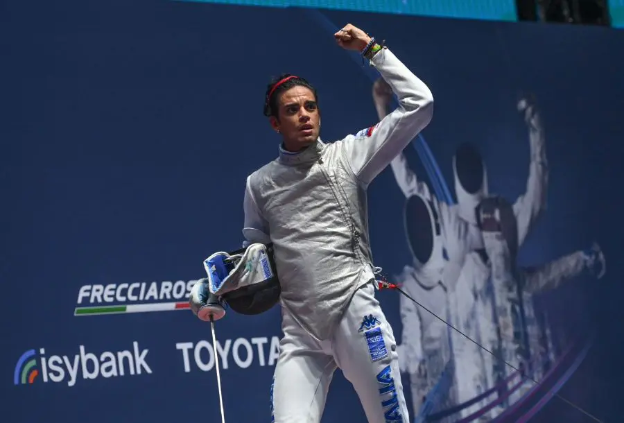 Oro mondiale per Tommaso Marini nel fioretto. L’ucraina Kharkab non saluta l’avversaria russa: squalificata