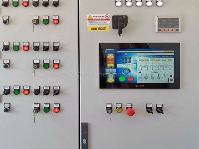 Quadro comandi della diga di Maccheronis