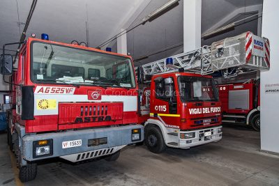 Alcuni mezzi dei Vigili del fuoco di Nuoro (foto S.Novellu)