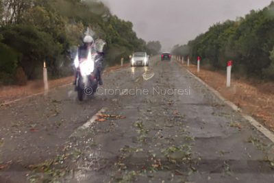 Bomba d'acqua sulla SS 292 (foto S.Novellu)