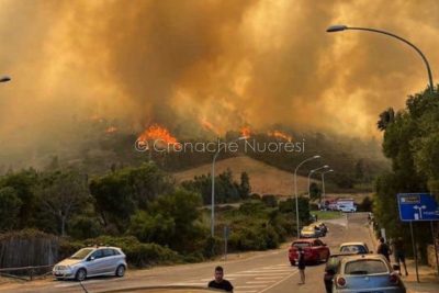 Posada in fiamme (foto Ezio Cairoli)