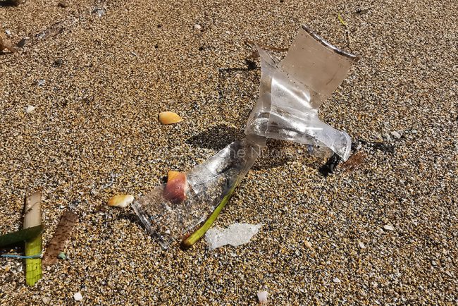 Inquinamento. Rifiuti in plastica sulle spiagge sarde (foto S.Novellu)