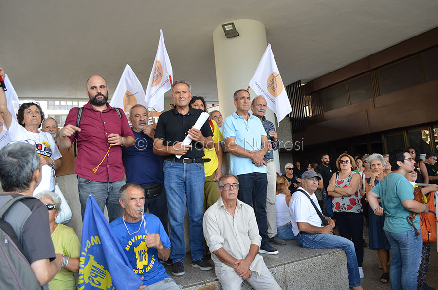 “No eolico”. A Cagliari una manifestazione contro la prepotente invasione della Sardegna