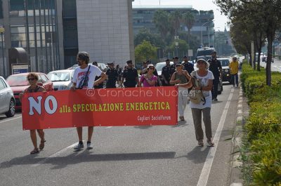 Manifestazione contro l'eolico (foto Nieddu)