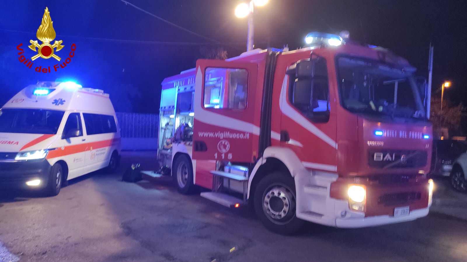 Va a fuoco l’appartamento: proprietario intossicato dal fumo nel tentativo di domare le fiamme