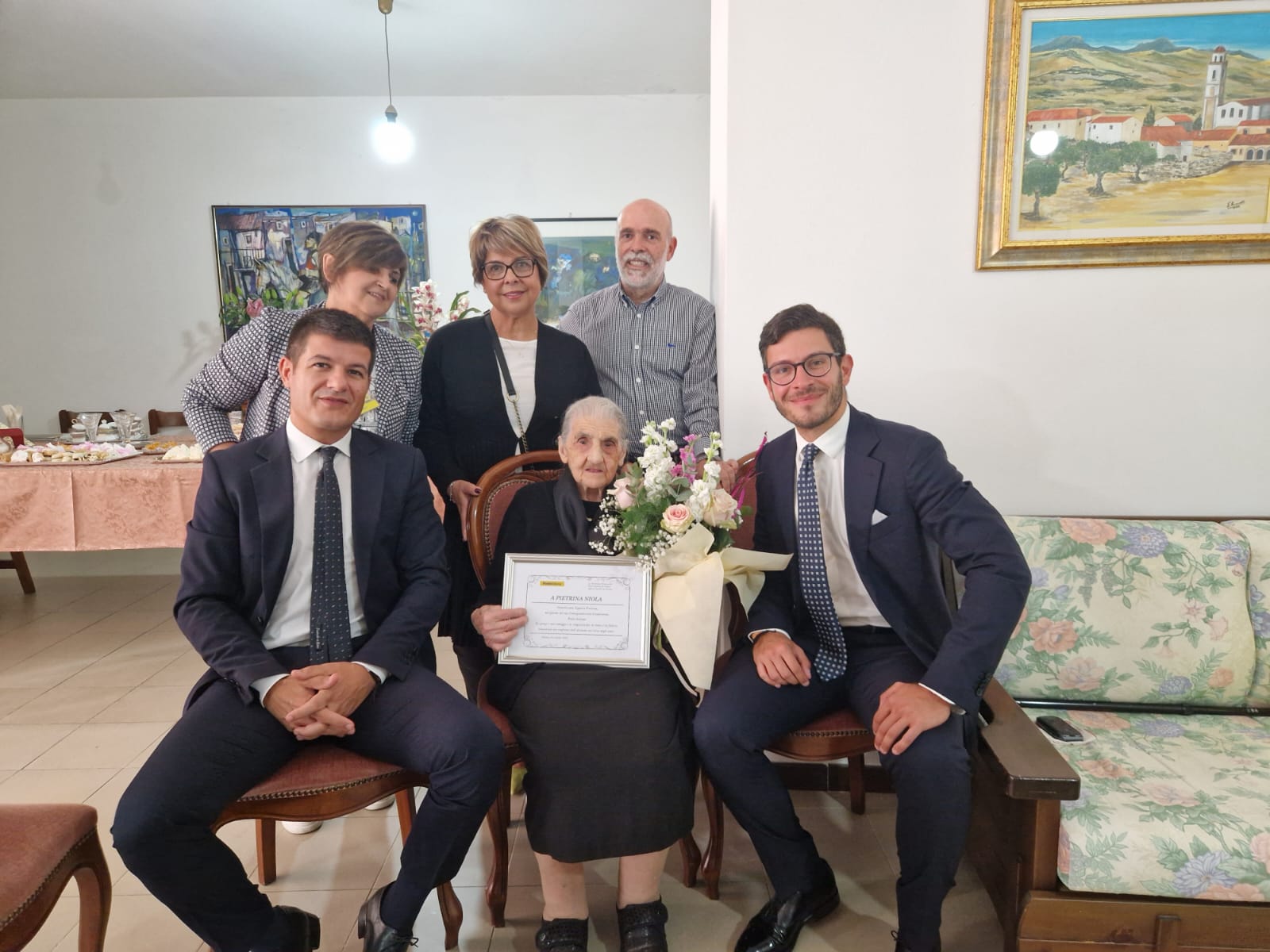 Poste Italiane. Festa grande a Silanus per la signora Pietrina che compie 104 anni