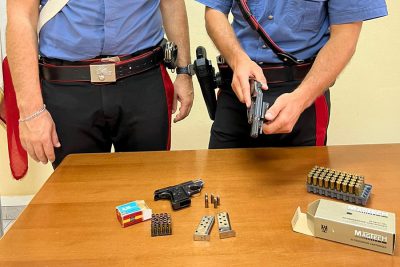 Pistole e munizioni sequestrate a Posada