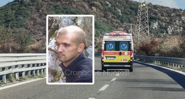 Un'ambulanza sulla Statale 131 e un ritratto di Nico Catte