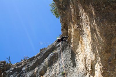 Arrampicata sulla costa di Baunei (foto E.Stancampiano)