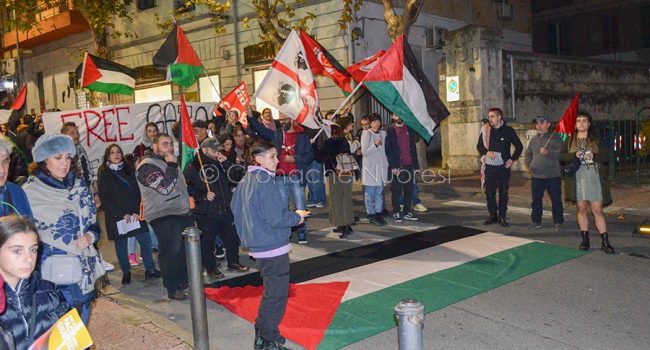 Nuoro. Manifestazione per la Palestina (foto F.Nieddu)