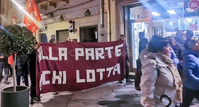 Nuoro. Manifestazione per la Palestina (foto S.Meloni)