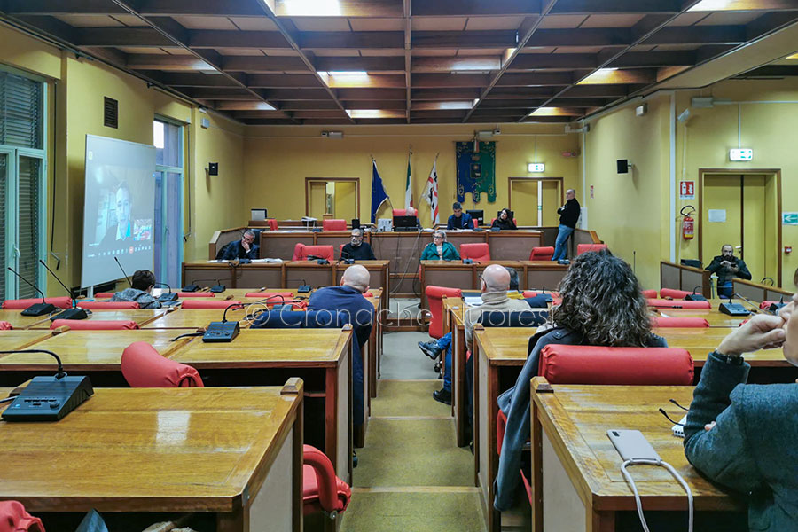 Salta il consiglio ma non si arresta l’invasione delle pale eoliche tra Nuoro e Orune