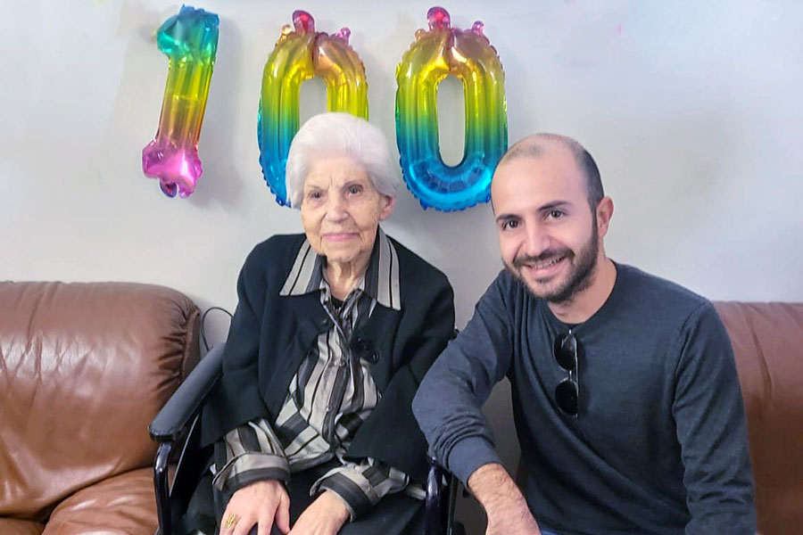Dorgali in festa per i 100 anni della signora Angelina Caddeo