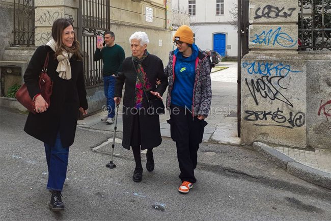 Alessandra Todde all'uscita dal seggio (foto Nieddu)