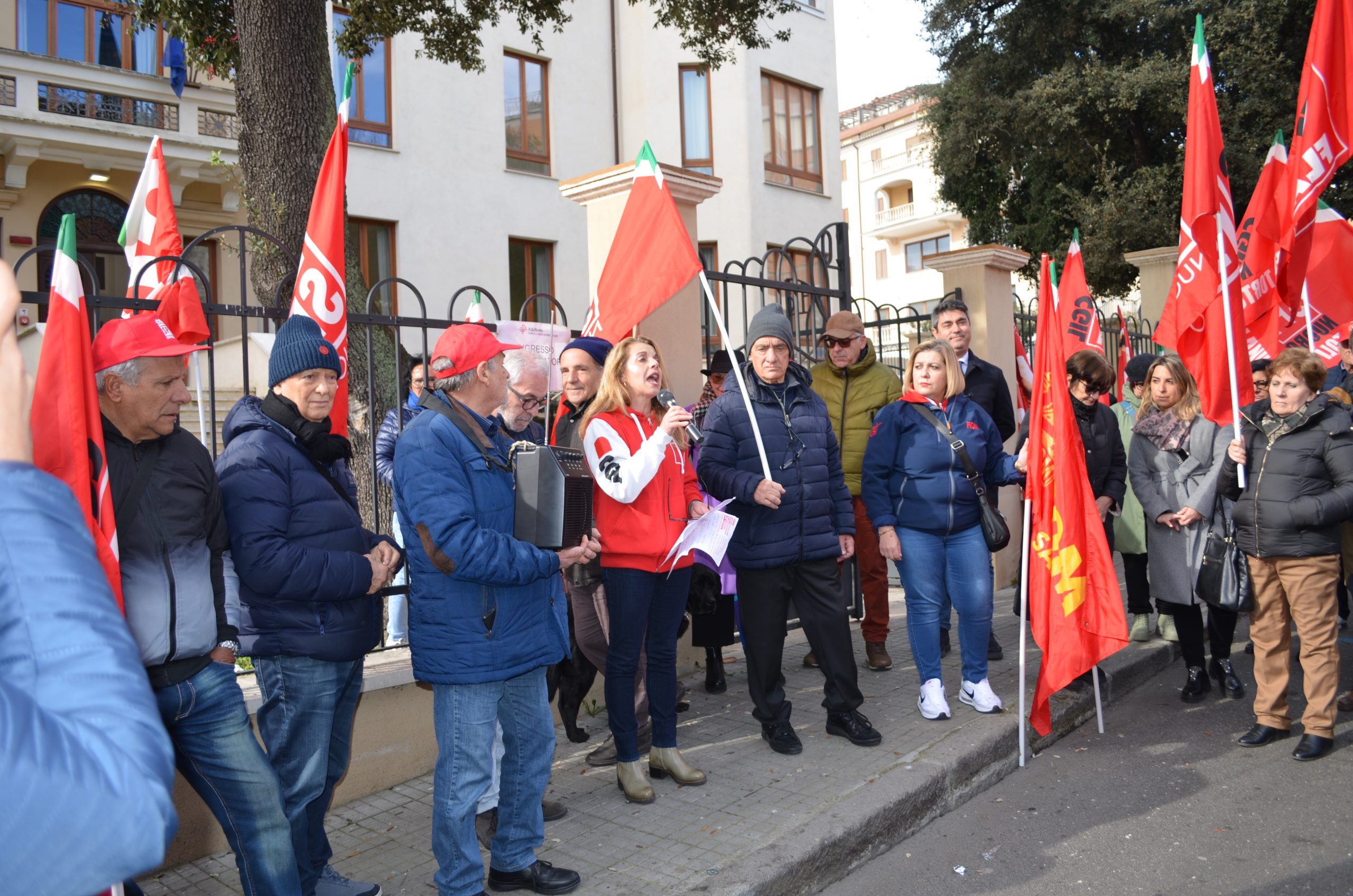 A Nuoro in piazza per la Sanità: ormai il 12,3% dei sardi rinuncia alle cure