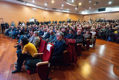Folla al confronto tra i candidati governatori (foto S.Novellu)