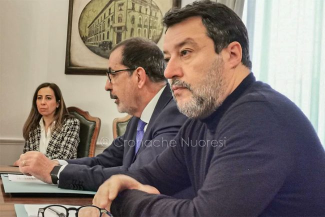 Il ministro Salvini in Prefettura a Nuoro (foto S.Meloni)