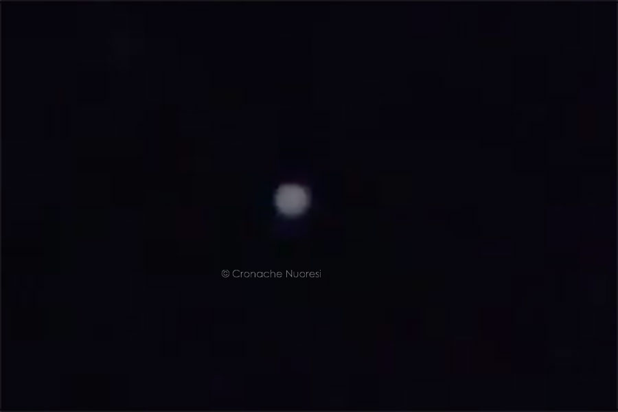 Ufo sui cieli di Orani: ce li segnala un lettore  – VIDEO
