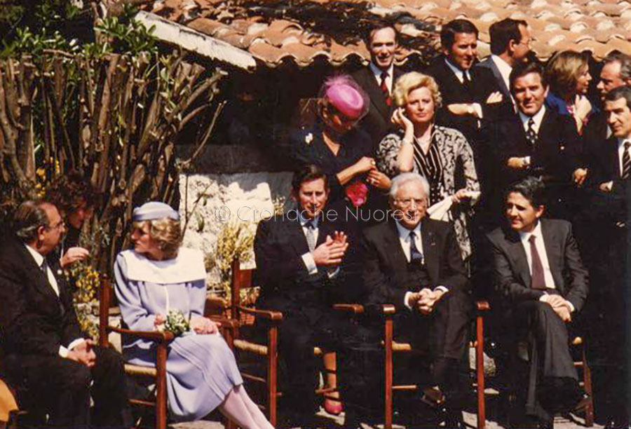 19 aprile 1985: il “Coro Barbagia” di Nuoro canta per Carlo d’Inghilterra e Lady Diana – VIDEO