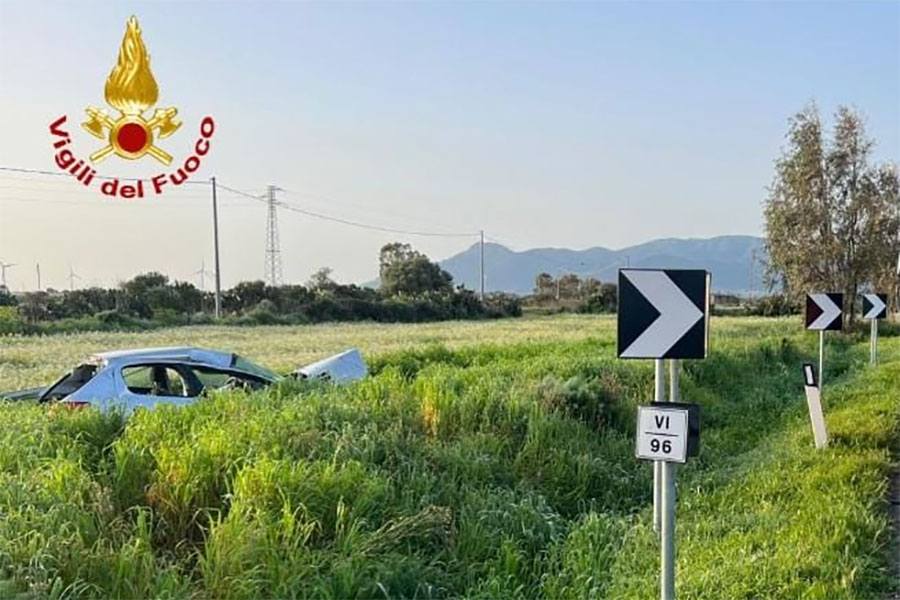 Un’altra croce sulle strade sarde: 24enne muore sbalzato dalla sua Peugeot ribaltata