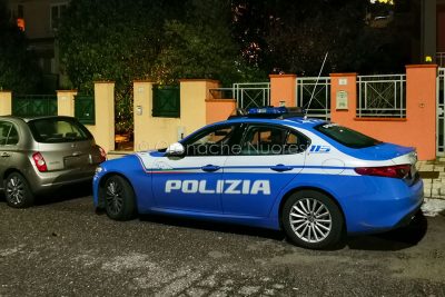 Nuoro, la Polizia sul luogo della tragedia (foto S.Novellu)