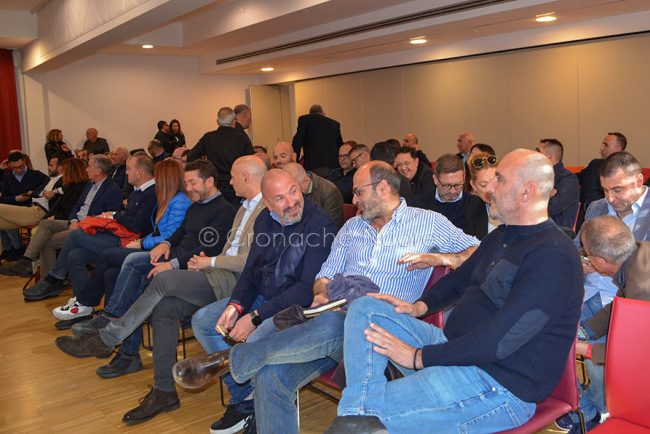 Un momento dell'incontro a Oristano (foto Nieddu)