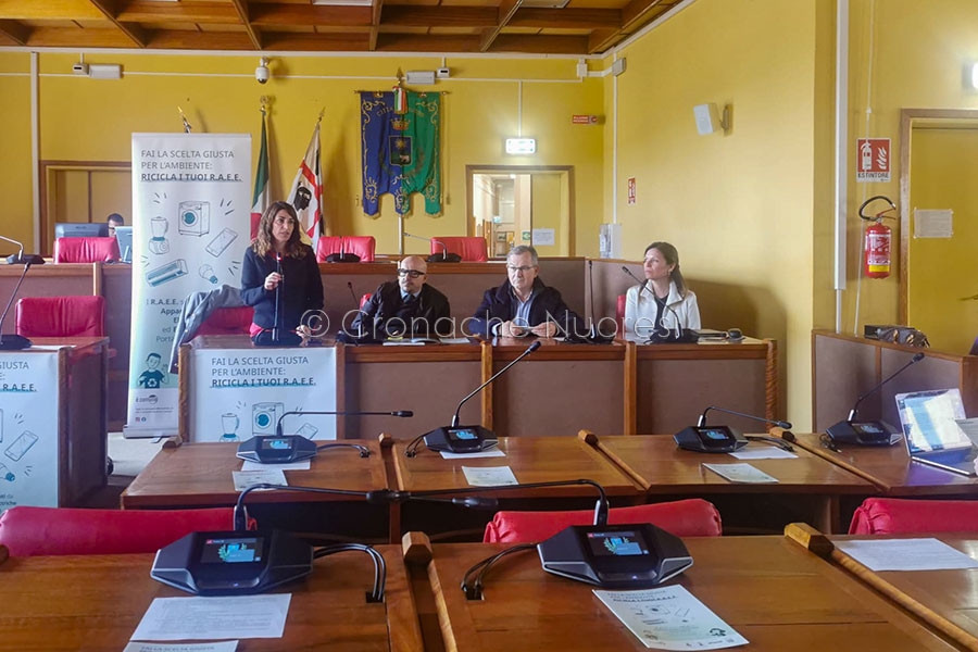 Nuoro. Al via la campagna di sensibilizzazione per smaltire correttamente i rifiuti RAEE: i nuoresi cittadini virtuosi