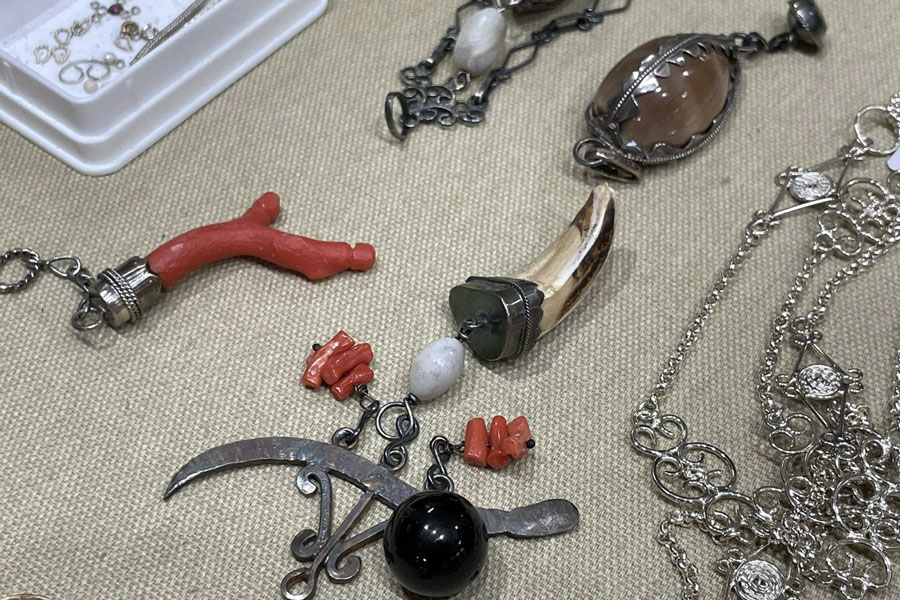 Dall’oreficeria alla ceramica, viaggio nelle botteghe artigiane di Dorgali