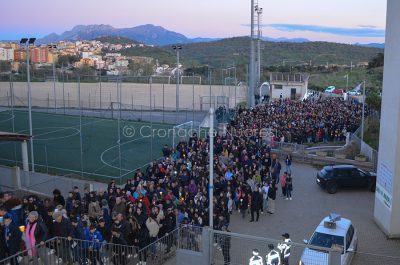 La fiaccolata per Patrick e Ythan (foto Nieddu)