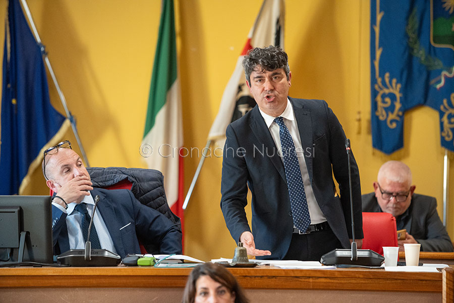Soddu tenta di salvare Nuoro dal commissariamento e azzera la Giunta
