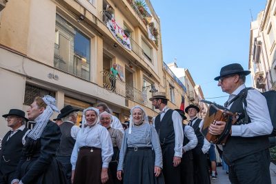 Nuoro, slogan contro la speculazione energetica all'Europeade (foto S.Novellu)