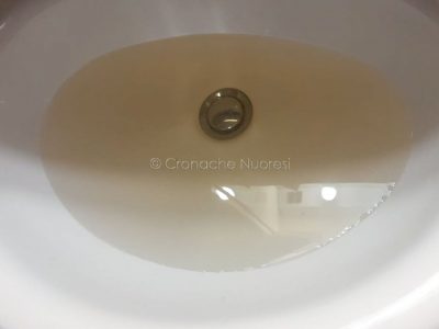 Acqua non potabile dai rubinetti di Siniscola