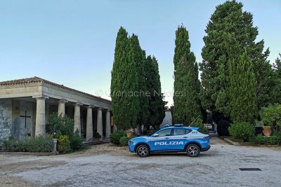 Nuoro, tumulazione privata di Roberto Gleboni (foto Cronache Nuoresi)