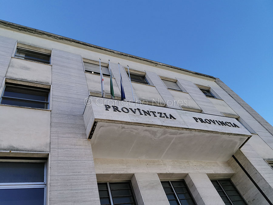 Dimensionamento scolastico. La Provincia di Nuoro: «Colpo gravissimo al centro Sardegna»