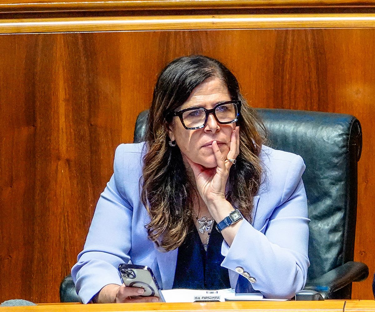 Addio ai funerali di lusso. Todde dice no ai privilegi: stop alle esequie dei politici a spese dei cittadini