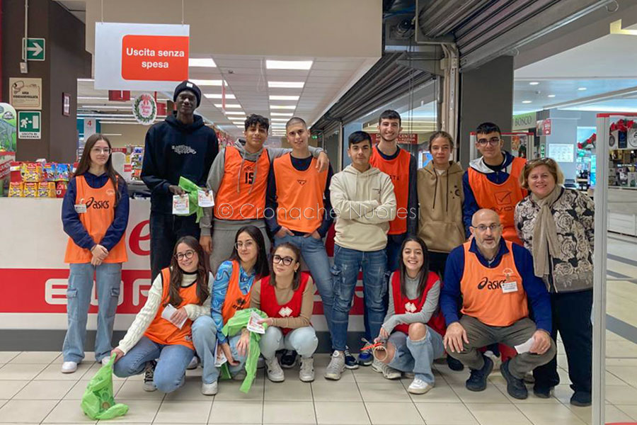 Nuoro. Dona un sorriso a chi ha bisogno, il 14 dicembre, con la colletta alimentare