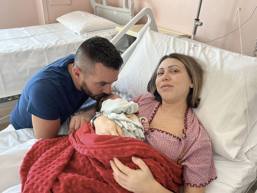 Nuova vita nel Nuorese: è nata la prima bimba dell’anno