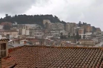 Nuoro sotto la pioggia (foto S.Novellu)