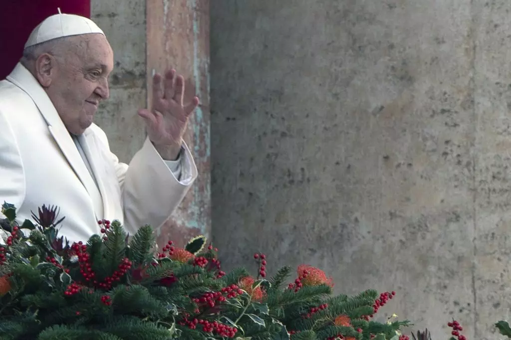 Il Papa migliora ma necessari altri giorni per sciogliere la prognosi