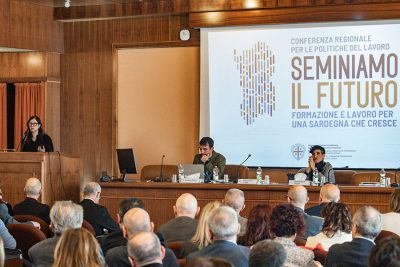 Conferenza regionale sul lavoro a Nuoro (foto S.Novellu)