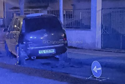 L'auto danneggiata nell'incidente