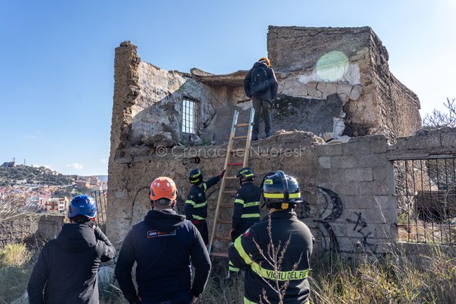 Sopralluogo nell'immobile della tragedia (foto S.Novellu)