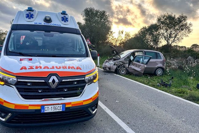 Una delle auto coinvolte nell'incidente