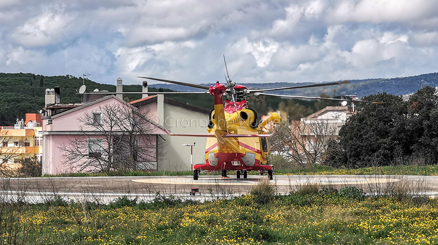 A soli quattro giorni di vita la corsa contro il tempo: neonato trasferito d’urgenza da Nuoro a Roma