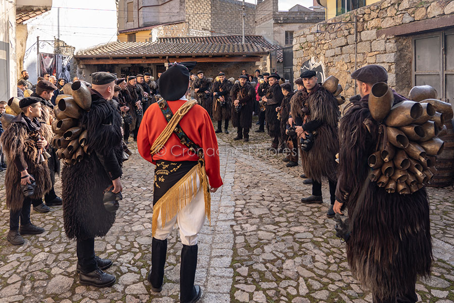 Carnevale di Mamoiada: l’emozione unica di Mamuthones e Issohadores nel Martedì Grasso