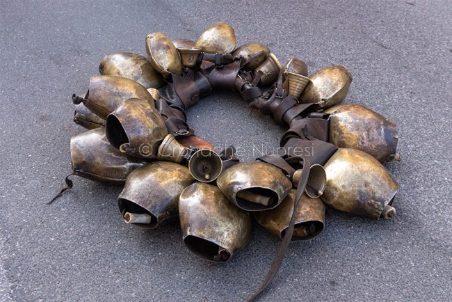 Nuoro, sfilata di carnevale, campanacci (foto Meloni)