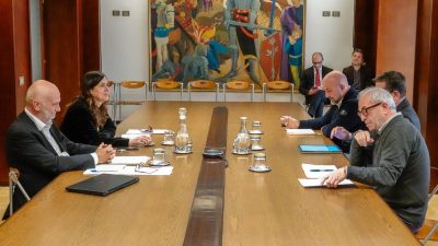 Todde incontra i sindacati