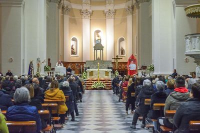 Nuoro, veglia in cattedrale per papa Francesco (foto Nieddu)