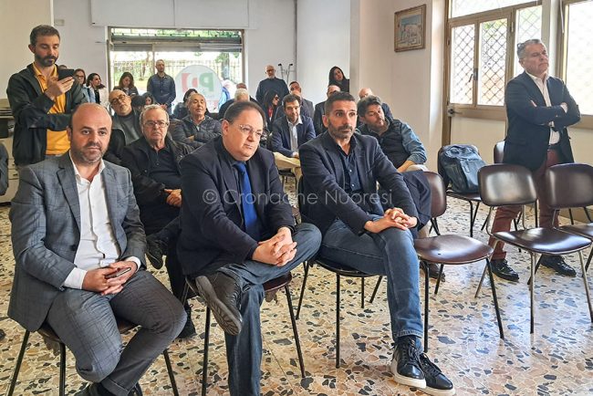 I dirigenti regionali alla presentazione della lista Pd-Riformisti per Nuoro